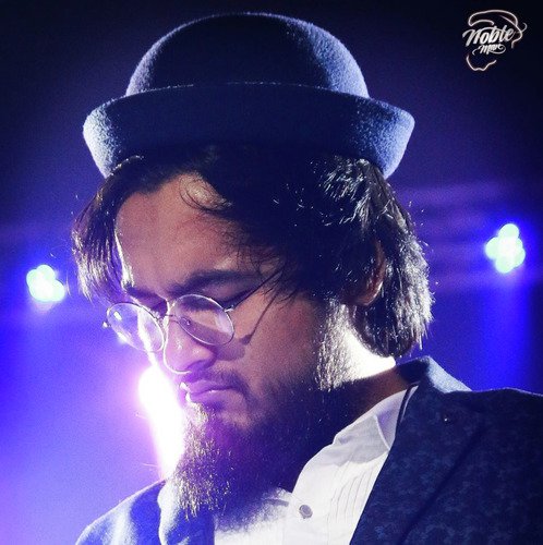 Benche Thakar Gaan - Noble