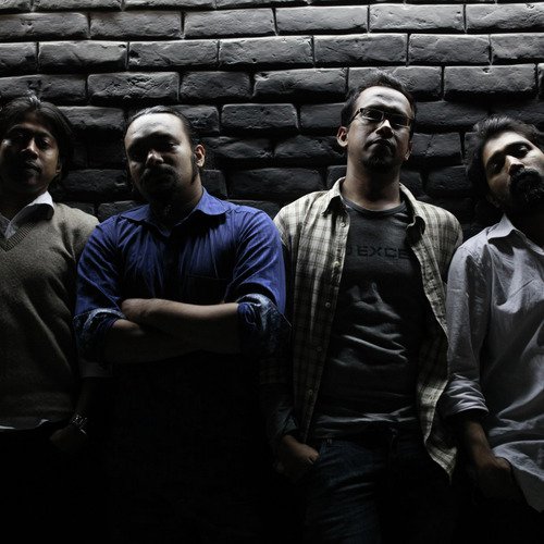 Ajo - Black