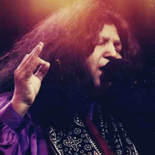 Karo Nigaawan Laal Qalandar - Abida Parveen